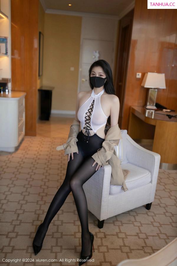安然Maleah  [XiuRen]高清写真图 2024.11.12 No.9436 安然anran 黑丝美腿第11张图片